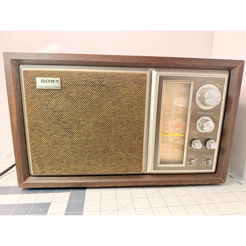 Vintage Sony ICF-9550W AM/FM 2-Band Tabletop Radio (Wood Cabinet) Works Video